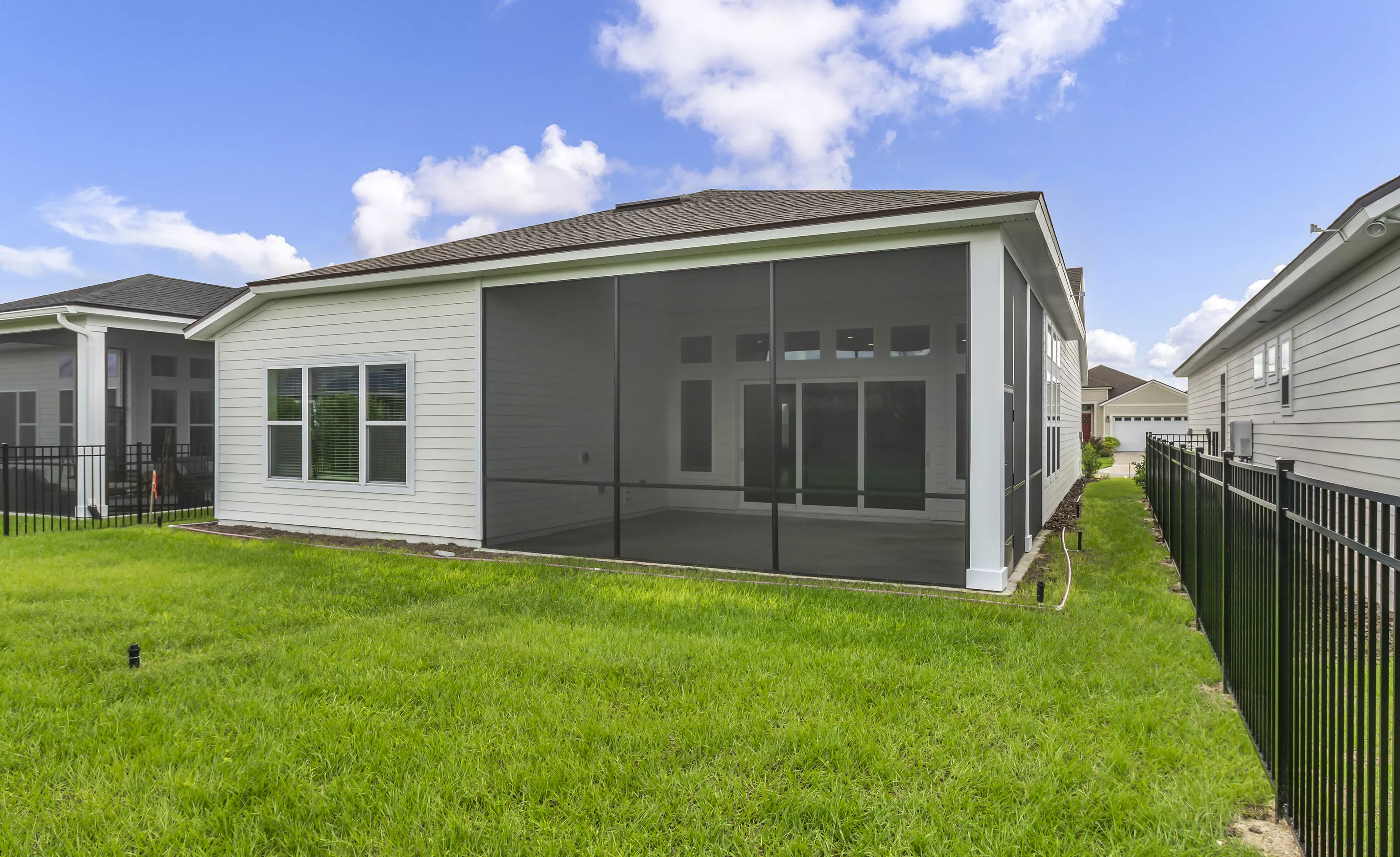 Charlotte - Back Exterior