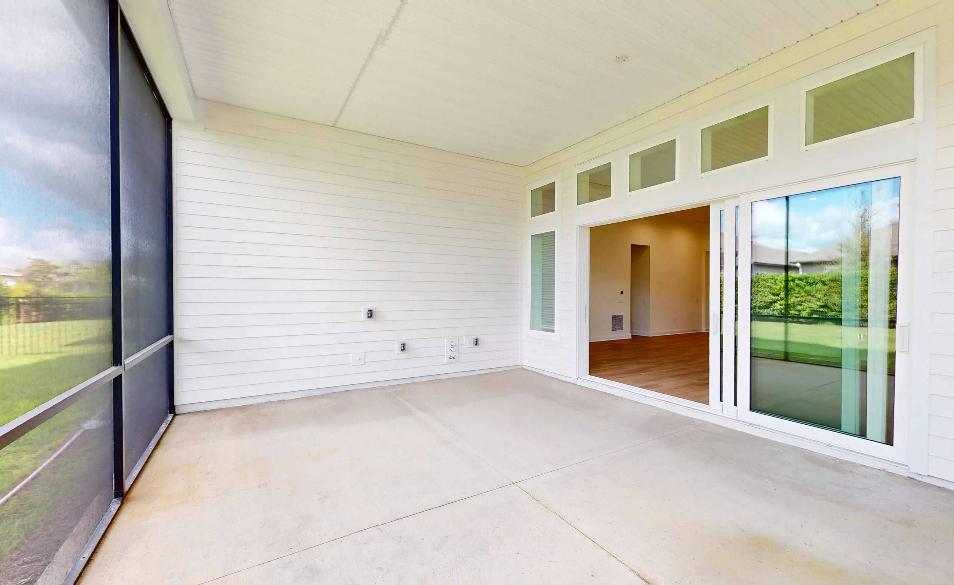 Charlotte - Covered Lanai