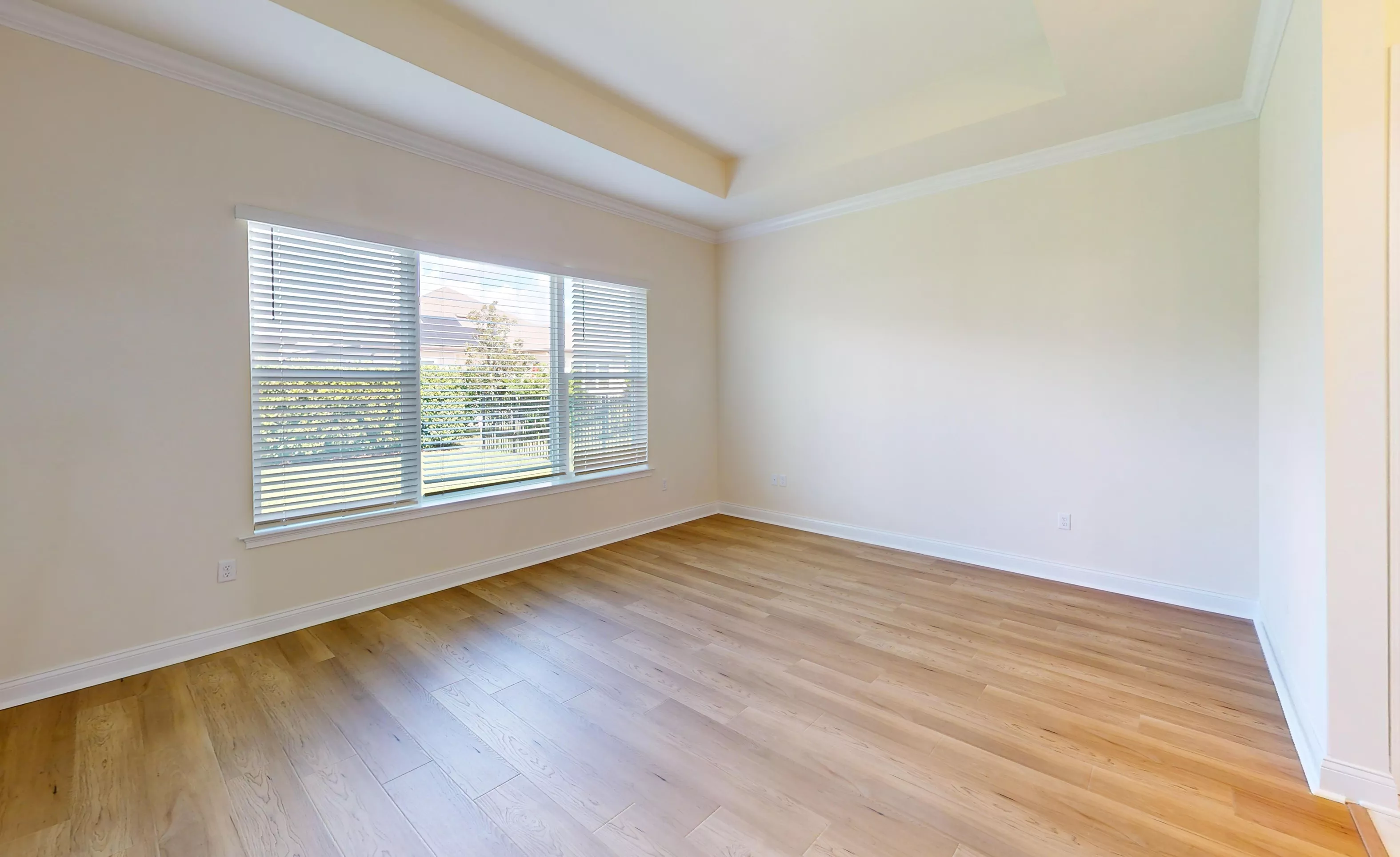 Charlotte - Master Bedroom