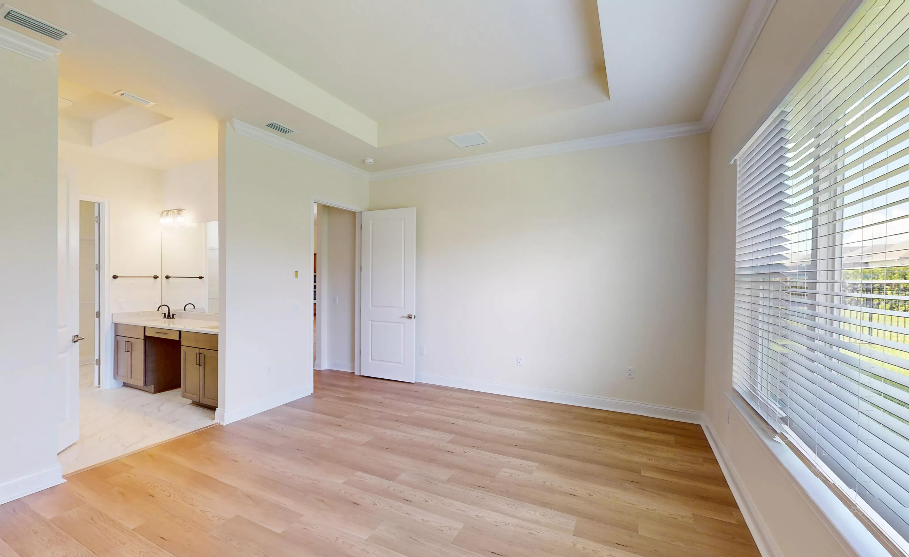 Charlotte - Master Bedroom