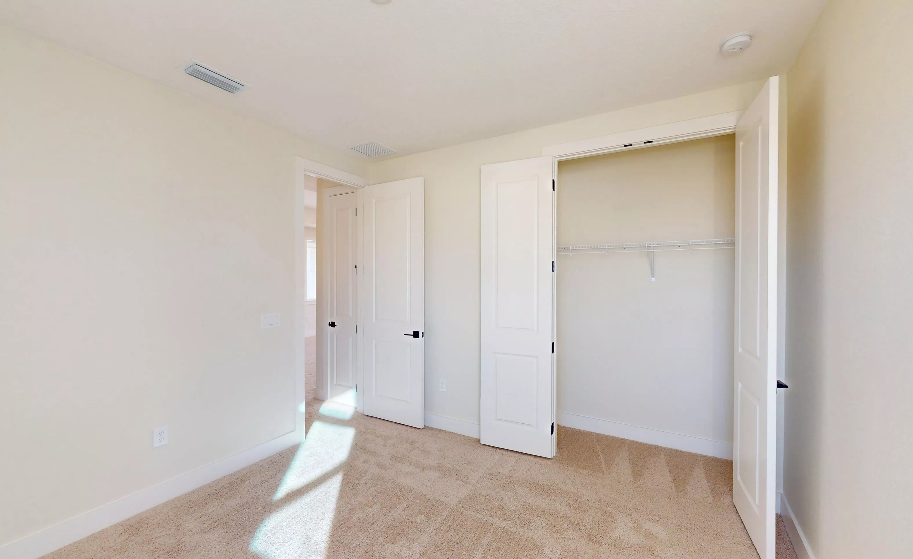 Fiji - Guest Bedroom