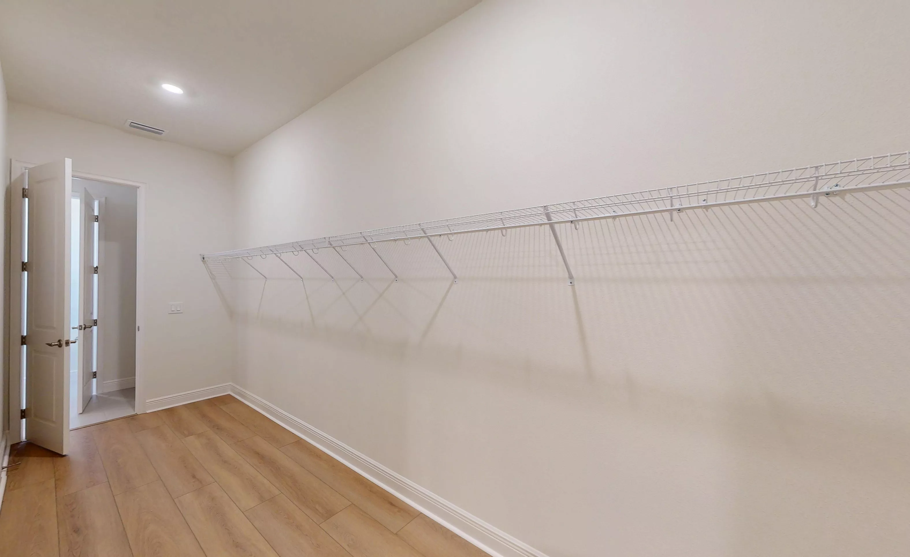 Kauai - Master Closet