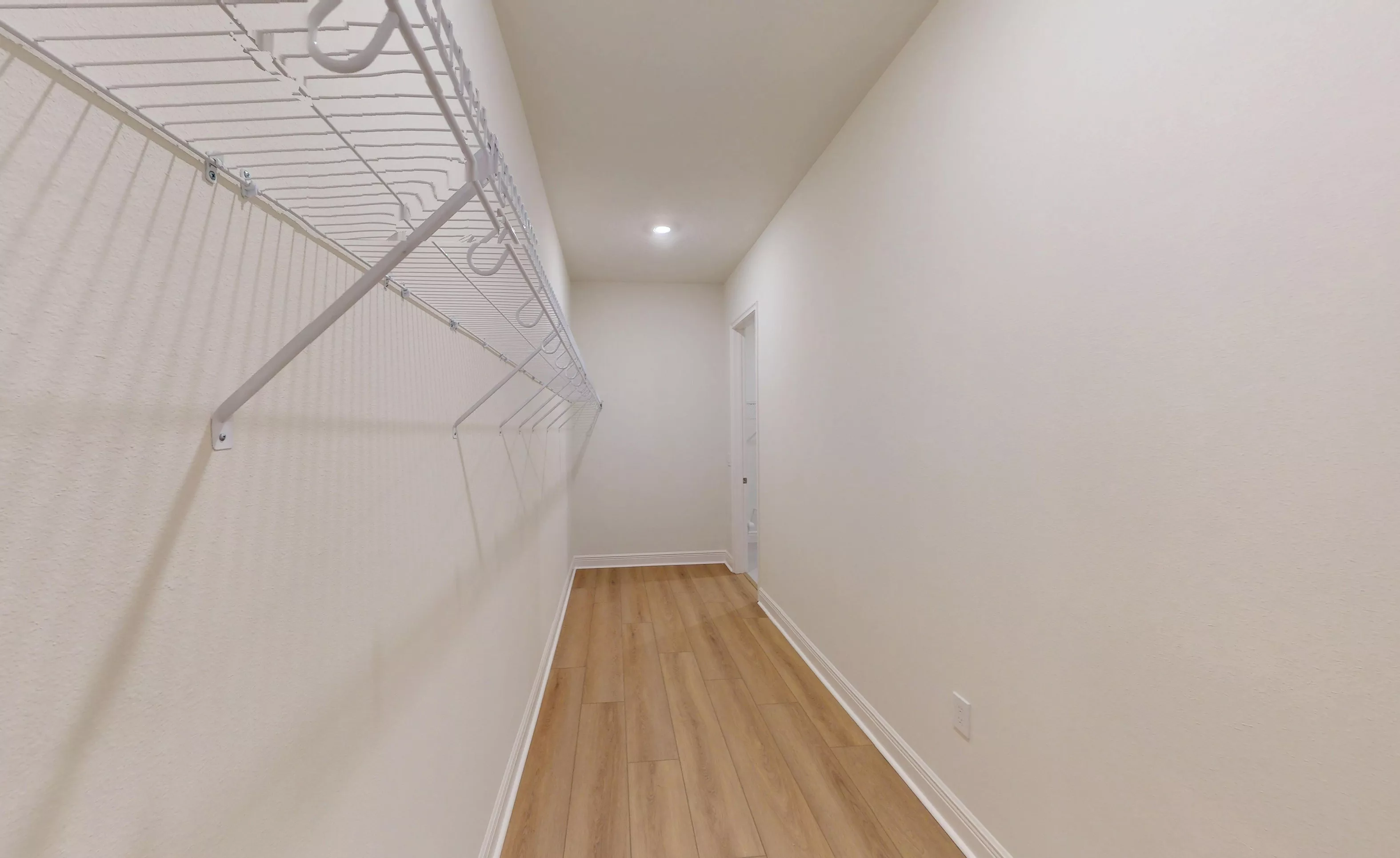 Kauai - Master Closet