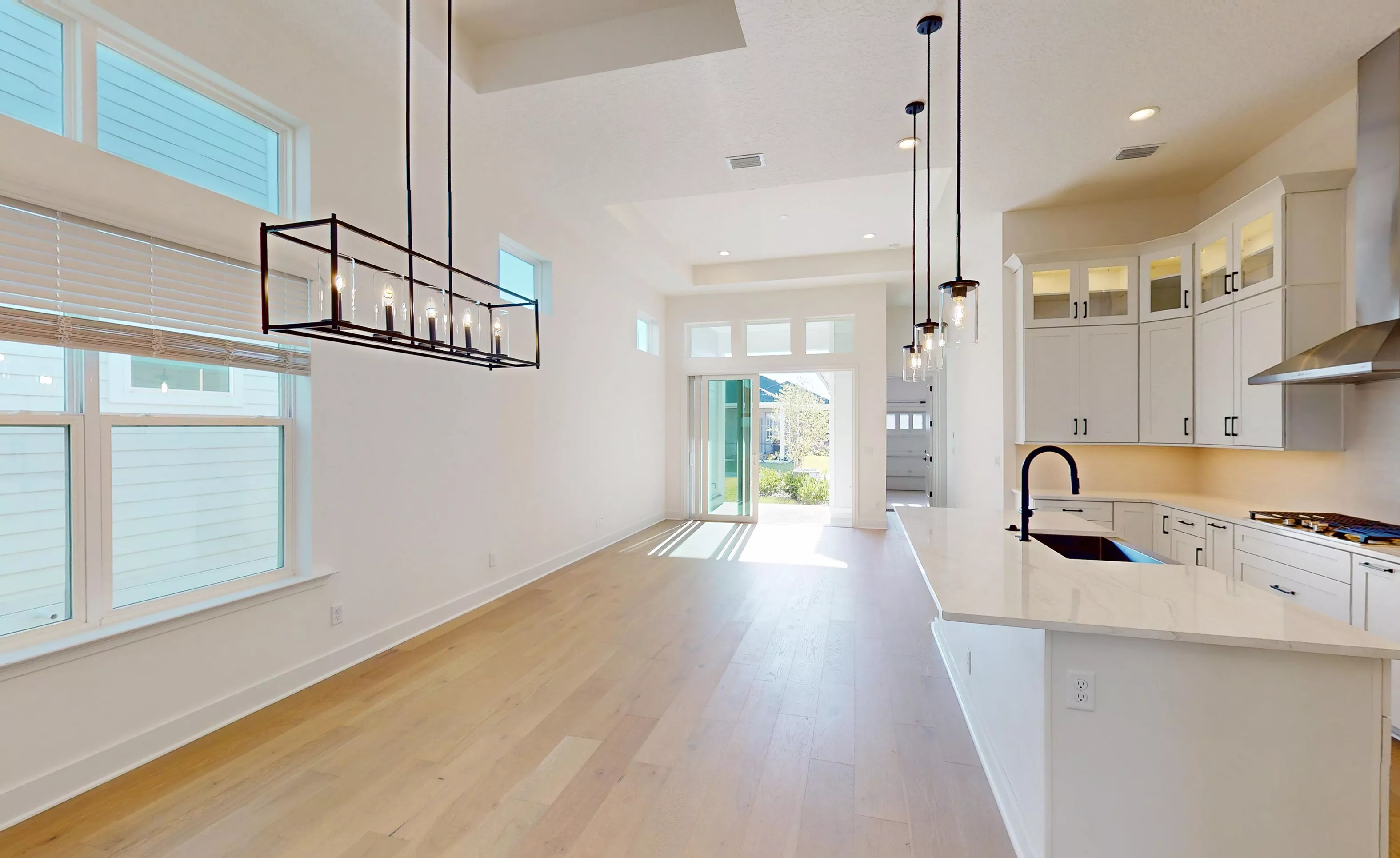 Nassau - Dining Room