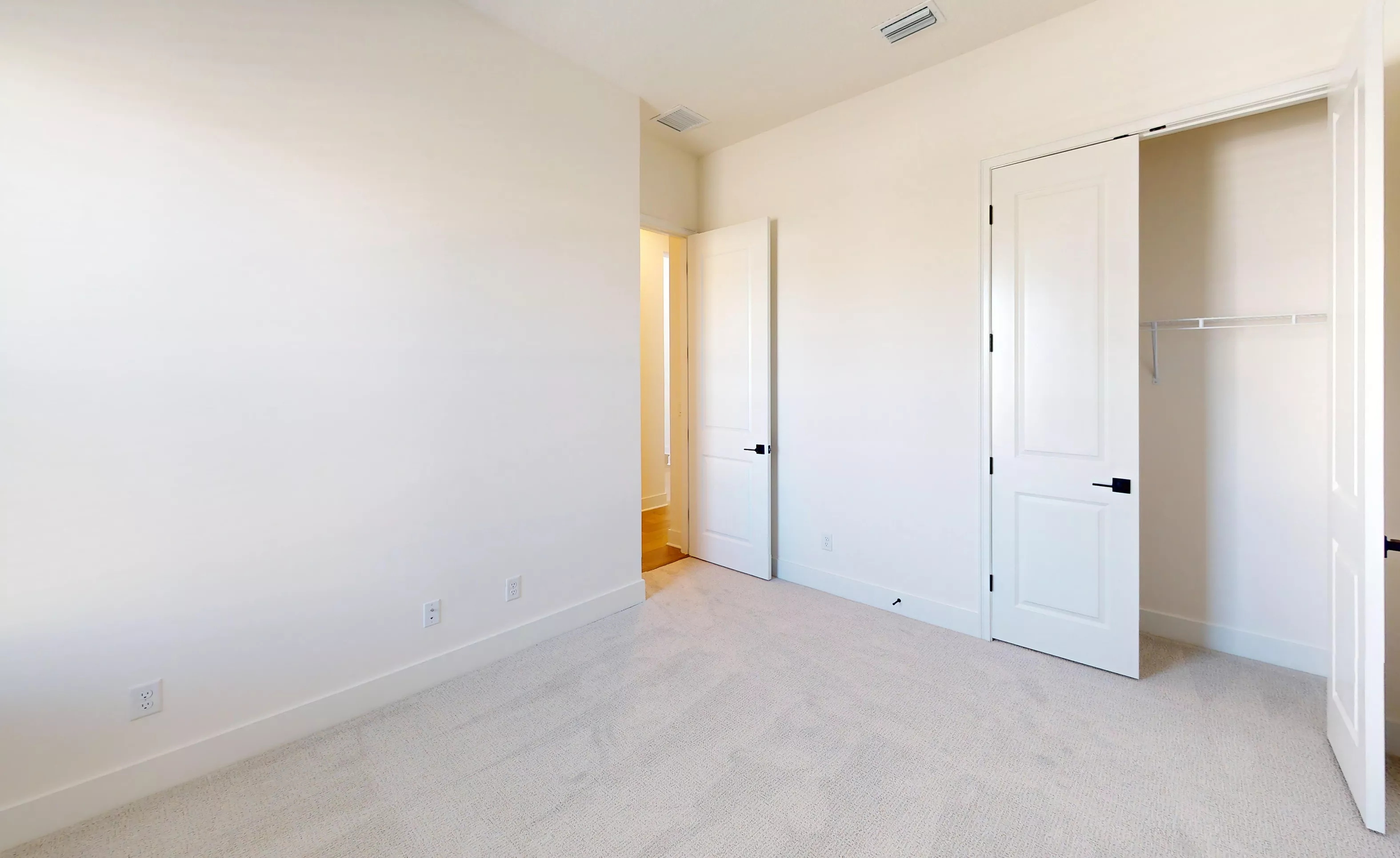 Nassau - Guest Bedroom