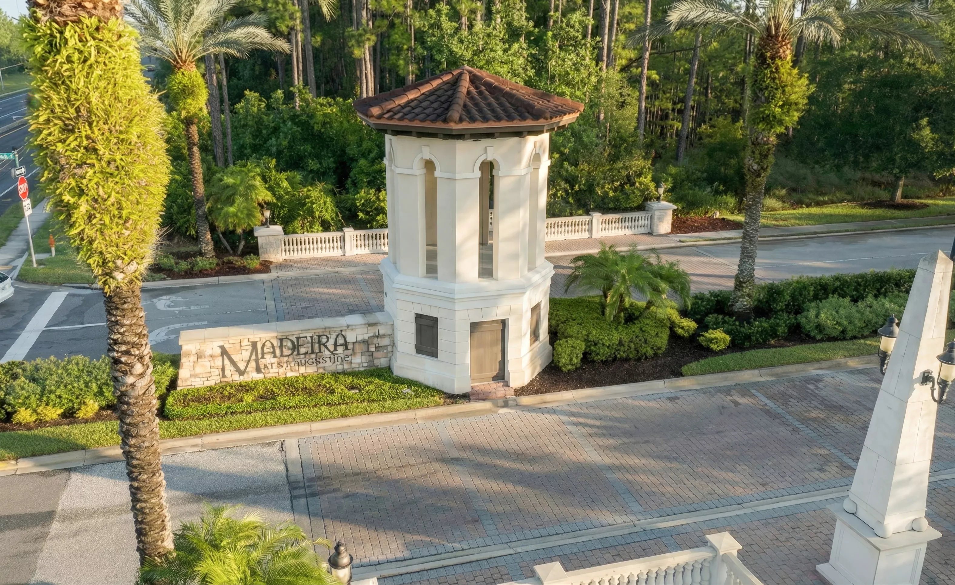 Madeira - Community Monument Sign