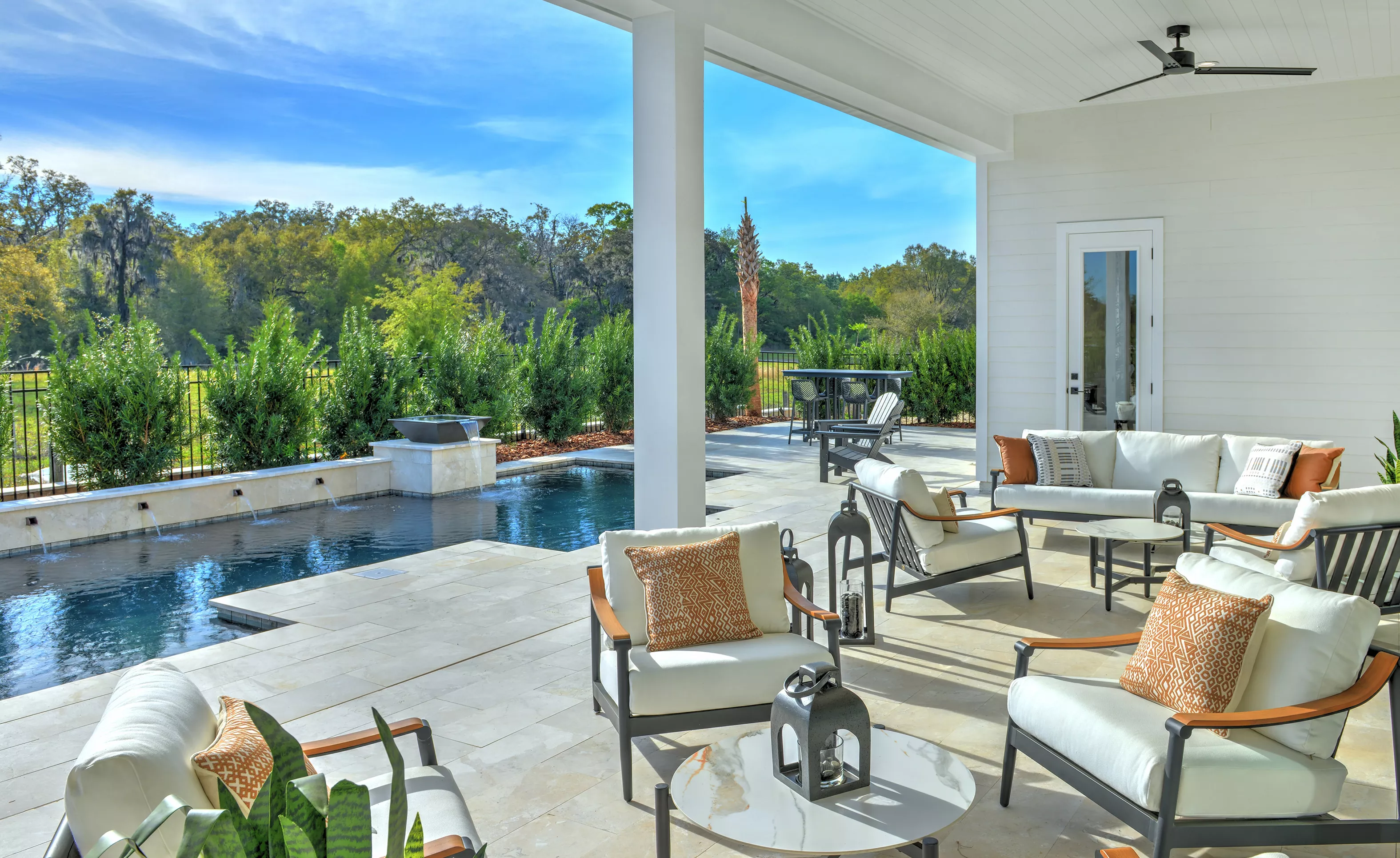 Monica - Covered Lanai