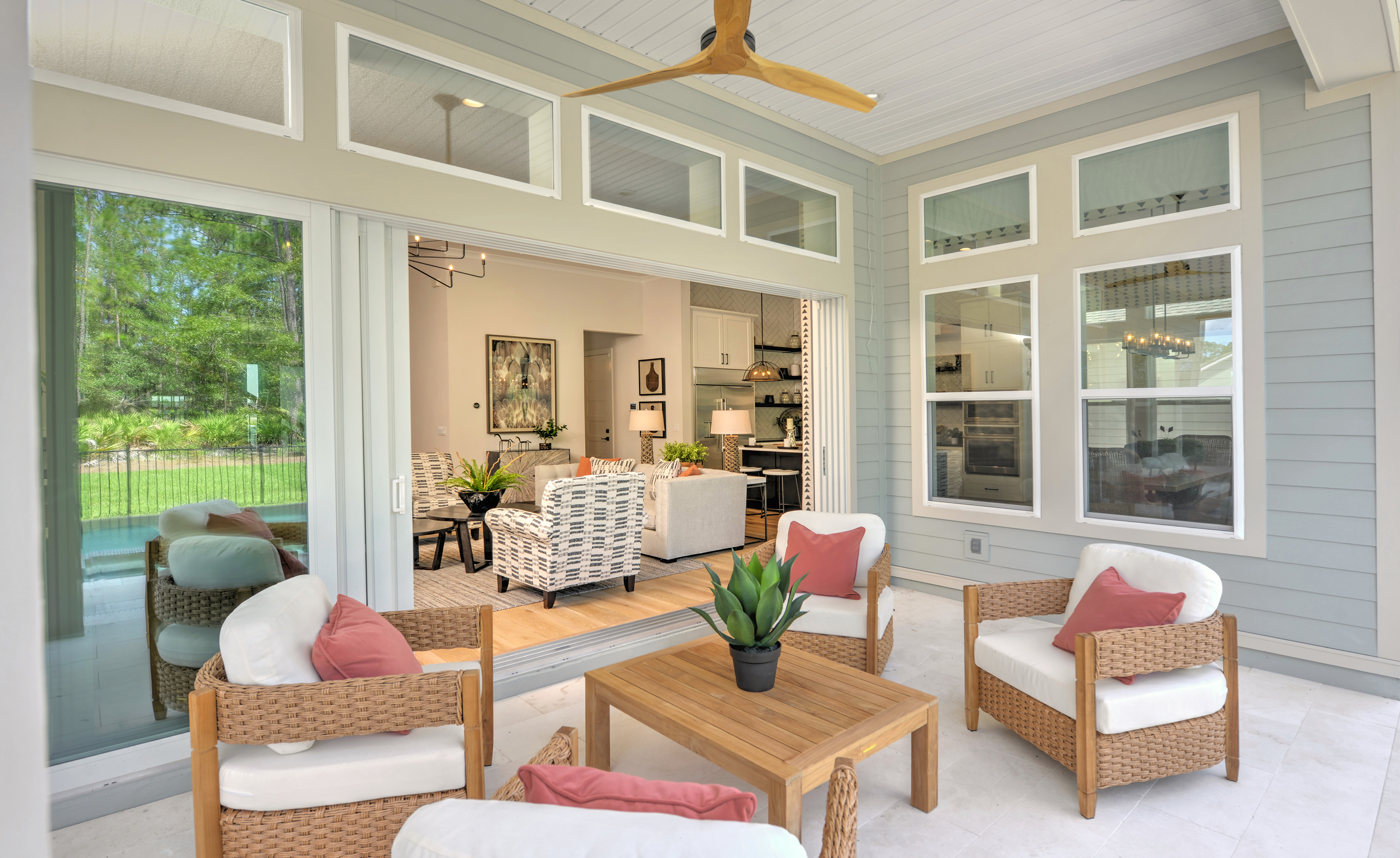 Palos Verdes - Covered Lanai